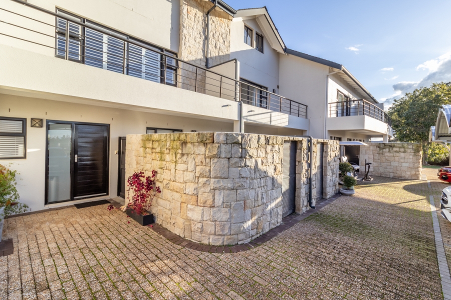 3 Bedroom Property for Sale in Pearl Valley at Val de Vie Western Cape
